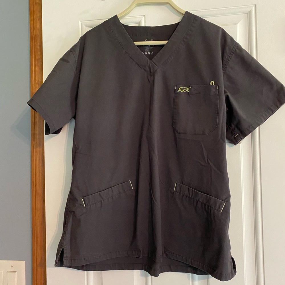 Iguana Med Gray Scrub Top size Large